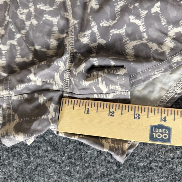 Vuori Dash 2.0 Shorts Womens Medium Gray Geometric Athletic Running Stretch Gym - Picture 7 of 11